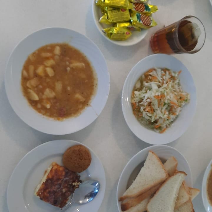 В пункт временного размещения привезли 45 детей из затопленных деревень - 2x2.su картинка 2