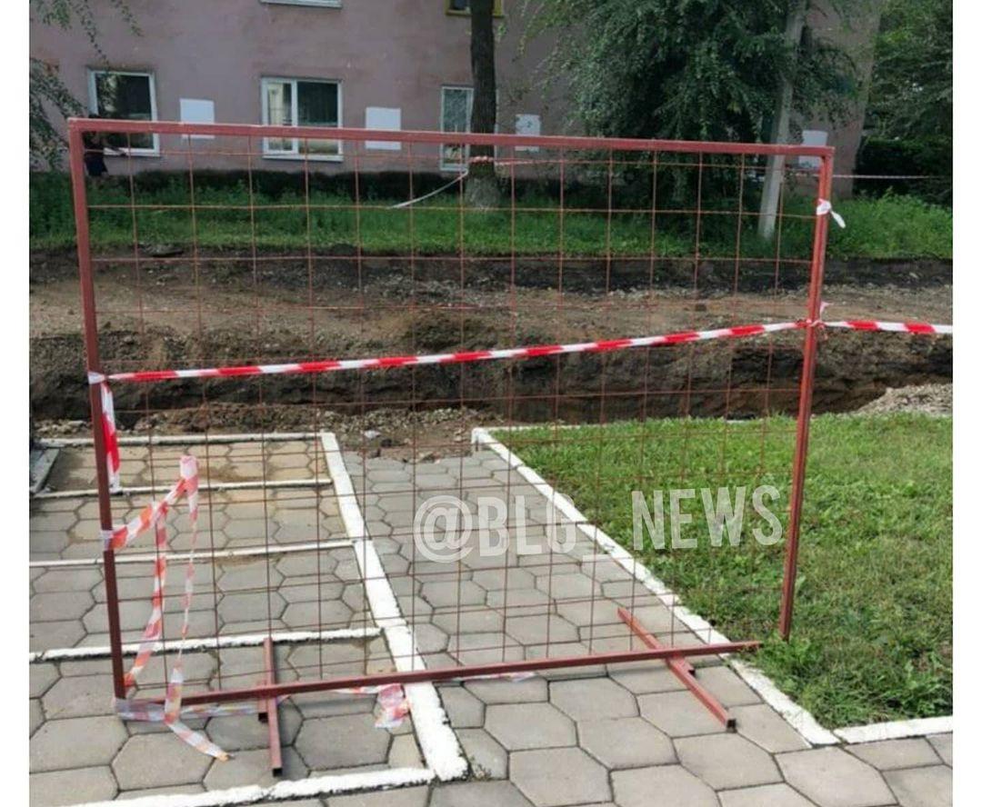 В Благовещенске жители домов в переулке Рёлочном пожаловались на затянувшийся ремонт - 2x2.su картинка 5