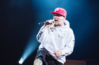 Солист Limp Bizkit едет в Россию искать жену - 2x2.su