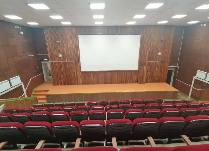 В рамках нацпроекта Фонд кино России выделит 9 млн рублей на модернизацию кинозала в Константиновке - 2x2.su картинка 2