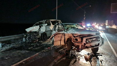 Соцсети: под Владимировкой случилось страшное ДТП с двумя пострадавшими - 2x2.su