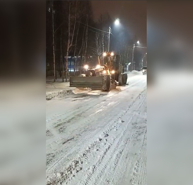 Амурчане делятся кадрами выпавшего снега и последствиями гололёда - 2x2.su картинка 5