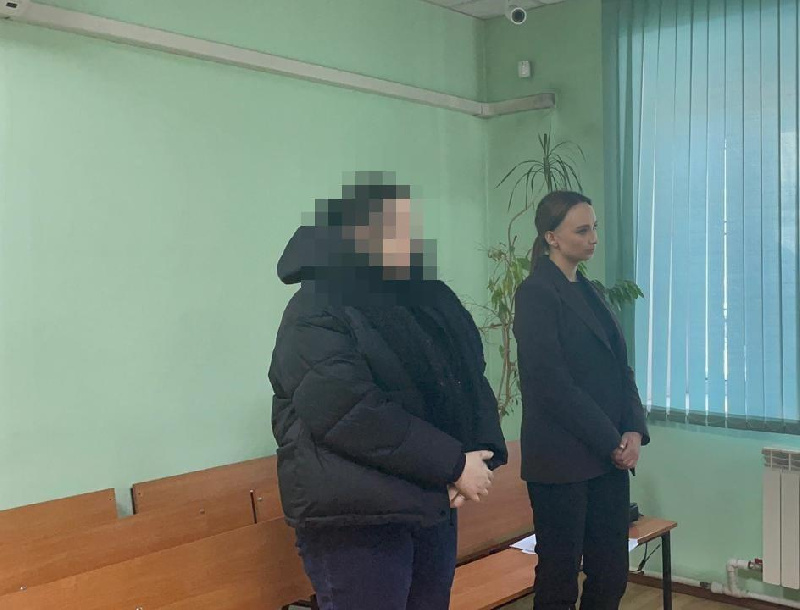 Мать выброшенного в мусорку младенца отправили в СИЗО Новосибирска