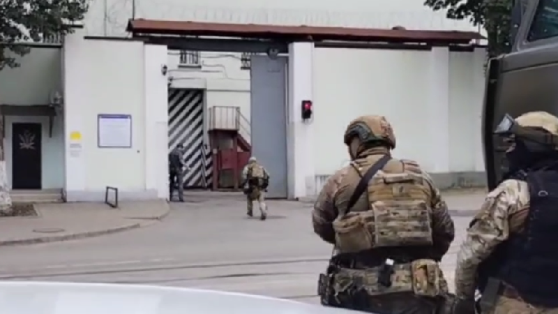 Эксперты назвали возможные причины захвата заложников в СИЗО № 1 Ростовской области