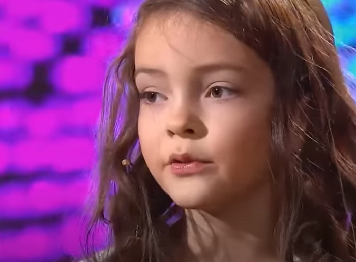 Дочь Филиппа Киркорова шокировала соцсети своим взрослым маникюром - 2x2.su