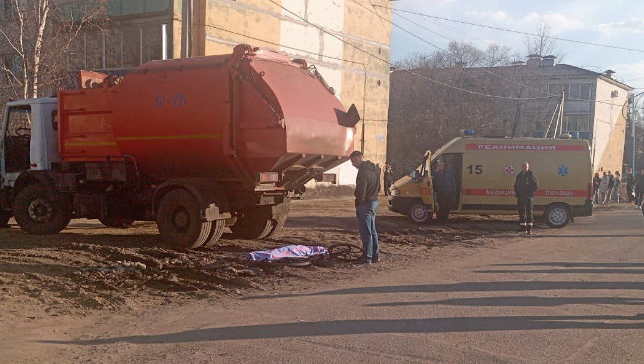 В Белогорске водитель мусоровоза насмерть сбил 9-летнего ребёнка на  велосипеде | 02.05.2024 | Благовещенск - БезФормата