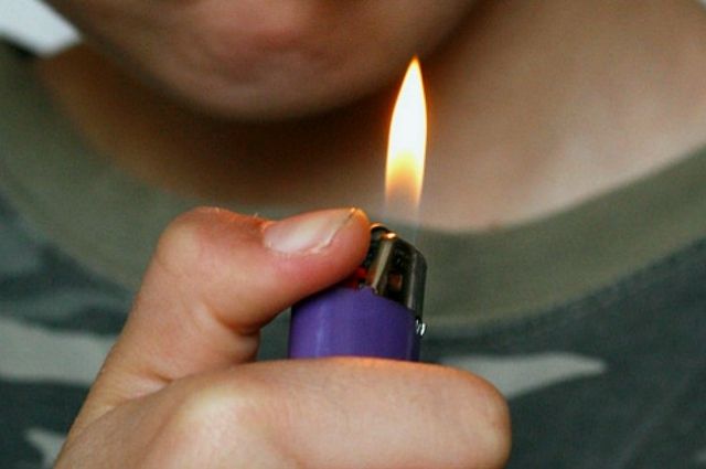 В Приамурье для борьбы с токсикоманией запретят продавать детям зажигалки и газовые баллончики 