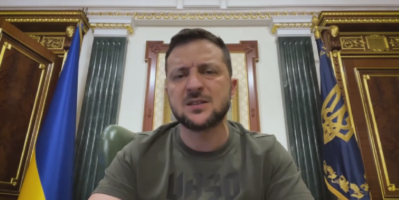 Владимир Зеленский опубликовал обращение к жителям Крыма, на полуострове зафиксировали новые взрывы - 2x2.su