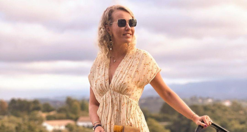 Подписчики Ксении Собчак заподозрили звезду в беременности, журналистка это никак не комментирует - 2x2.su