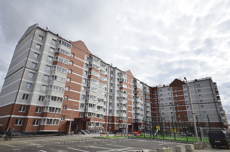 В рамках госпрограммы на квартиры для многодетных семей выделили более 60  миллионов рублей  - 2x2.su