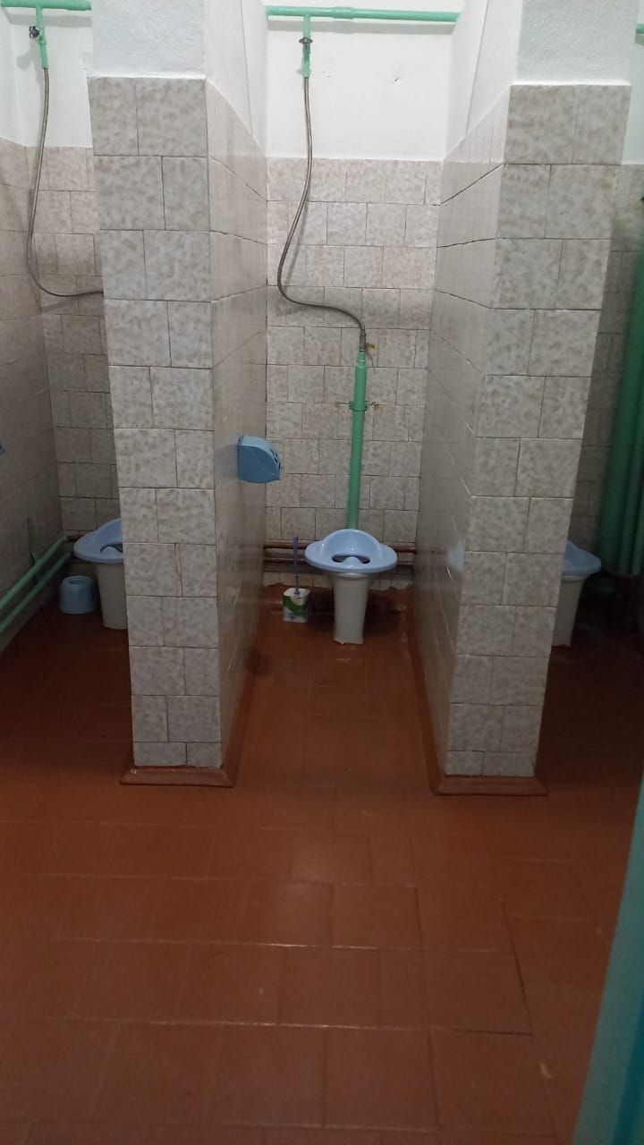 туалет в школе картинка 2