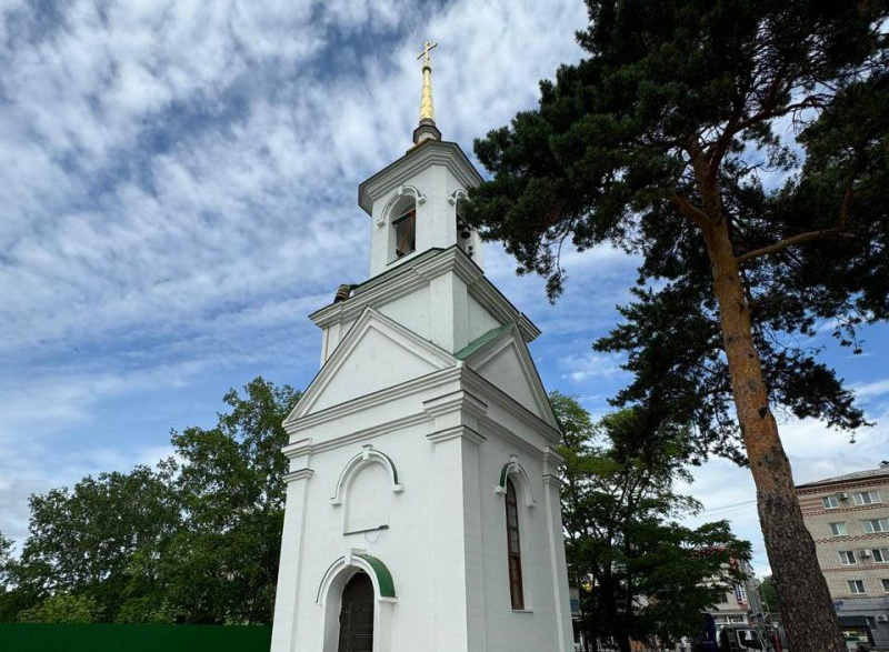 В Благовещенске спасли колокольню Храма Албазинской иконы Божией Матери, которую топило дождями