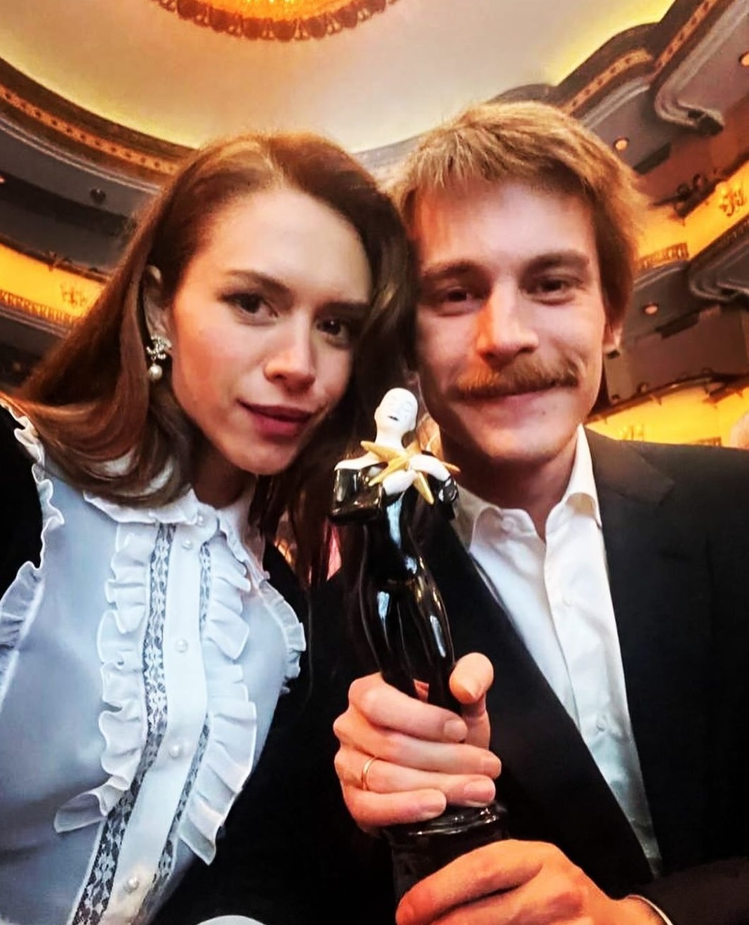 Иван Янковский похвастался в соцсетях красавицей женой - 2x2.su картинка 3