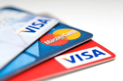 Платежная система Visa вводит проценты за снятие денег в банкоматах - 2x2.su