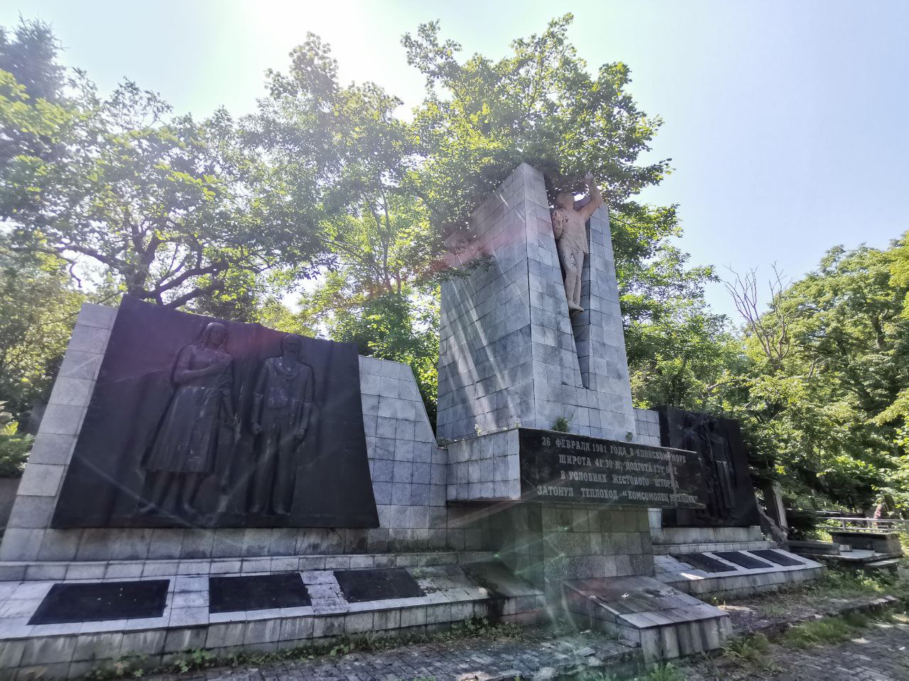 Уйти живым с кладбища: Ровно два года назад во Владивостоке объявили инвентаризацию могил