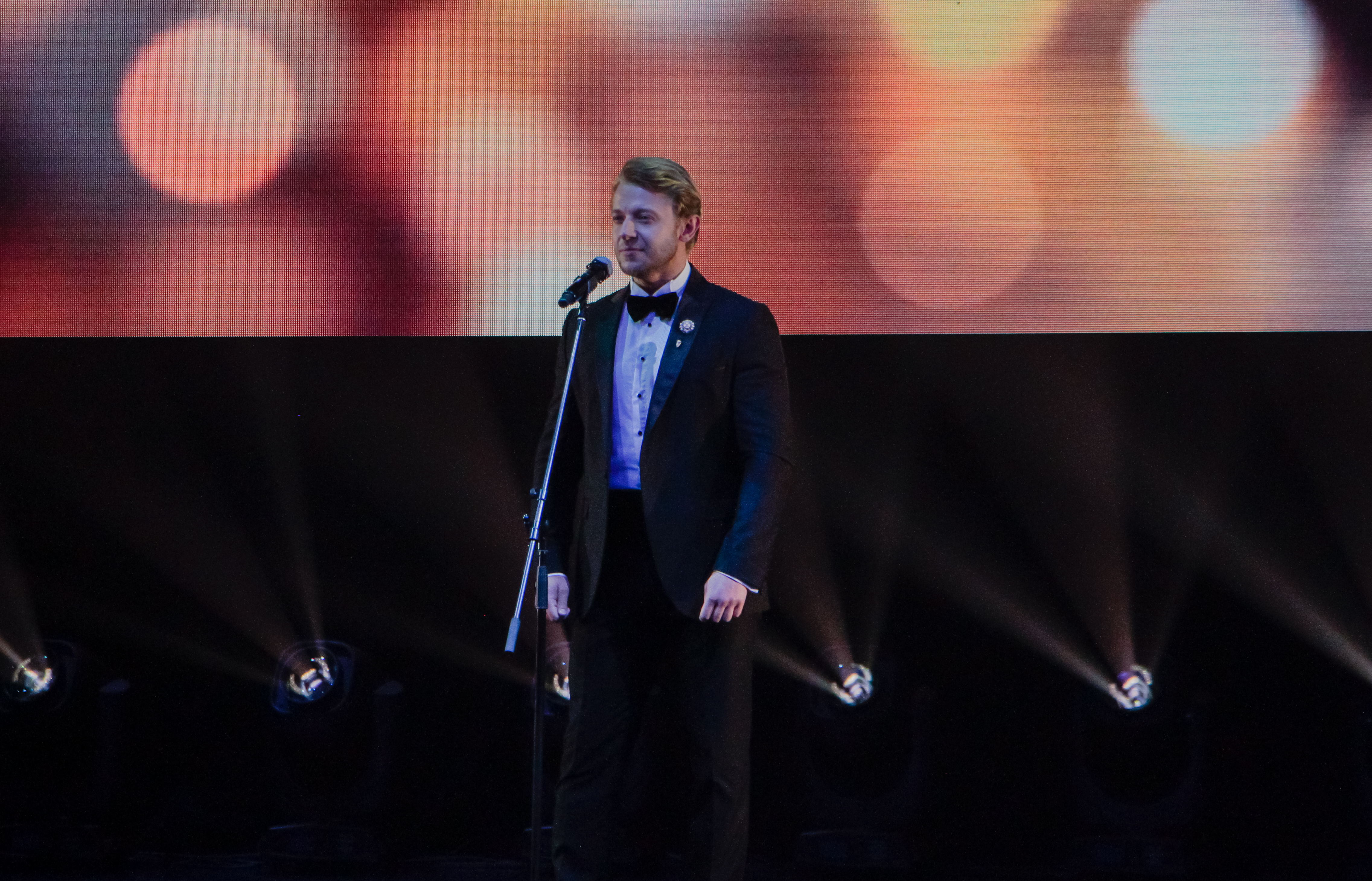 В Благовещенске торжественно открыли фестиваль кино и театра «Амурская осень» - 2x2.su картинка 14