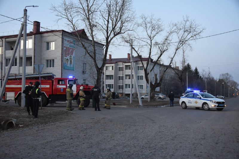 В Свободном из-за гранаты, найденной возле жилого дома, оцепили целый квартал - 2x2.su картинка 4