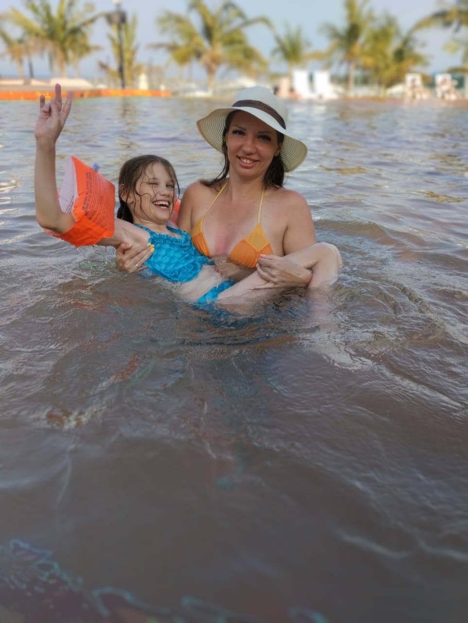 С головой – в экзотику: благовещенка рассказала об отпуске в Арабских Эмиратах  - 2x2.su картинка 33