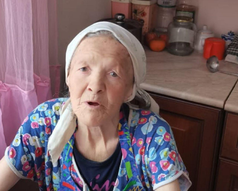 «Квартиру не узнать!»: в Зее волонтёры помогли одинокой 83-летней бабушке, которую избил сосед