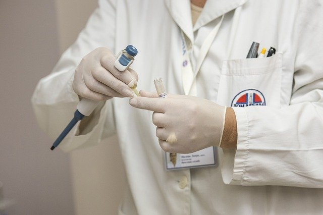 В Амурской области более 100 человек заболели COVID-19 после вакцинации - 2x2.su