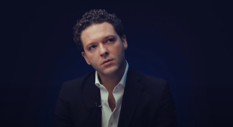 Актёр Константин Крюков стал отцом спустя десять лет ожидания - 2x2.su