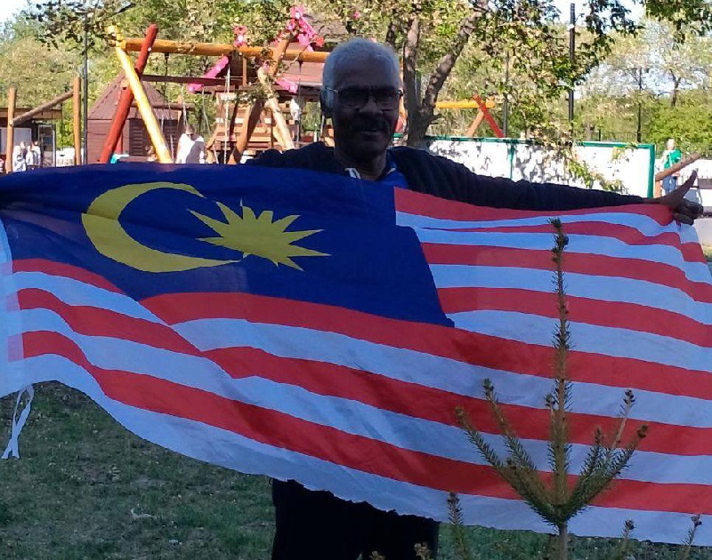 Гость из Малайзии посадил дерево в парке Благовещенска