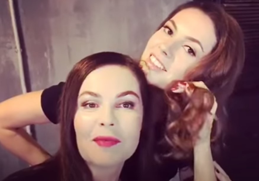 40-летняя дочь Екатерины Андреевой выглядит ровесницей матери - 2x2.su картинка 2