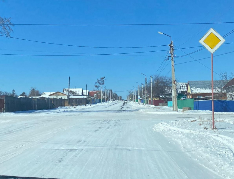 Амурчане жалуются, что в Шимановске не очищают дороги от снега - 2x2.su