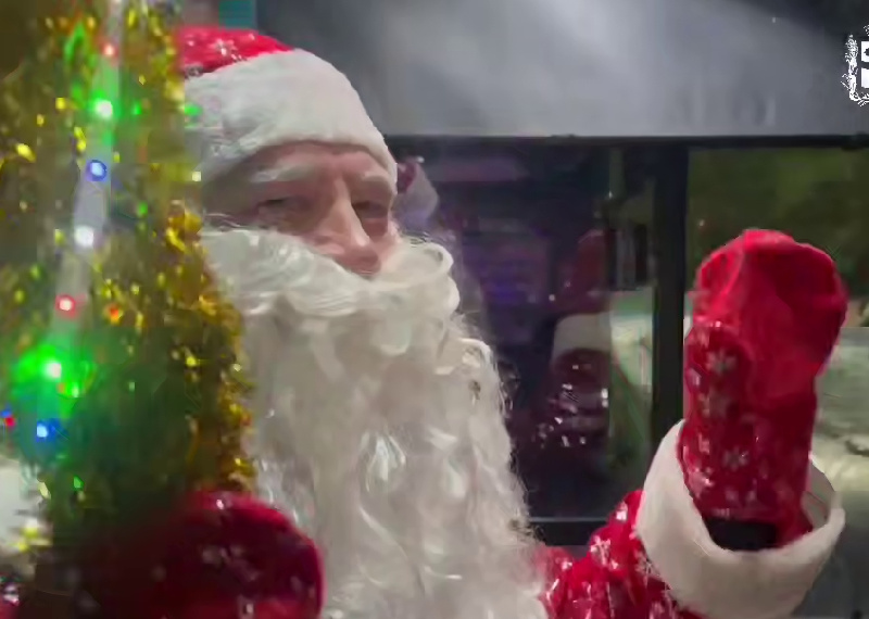 Новогодние автобусы вышли на маршруты в Благовещенске - 2x2.su