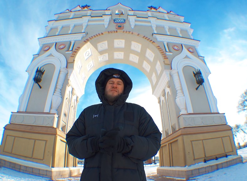 Комик Ольга Парфенюк показала родной Благовещенск в выпуске известной программы - 2x2.su картинка 2