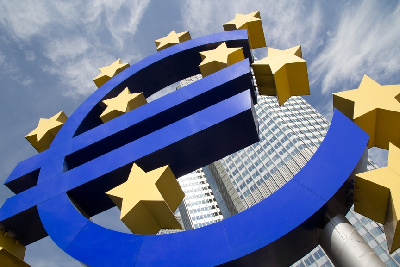 Европейский Центробанк из-за угрозы дефляции выпустит 1,1 трлн евро - 2x2.su