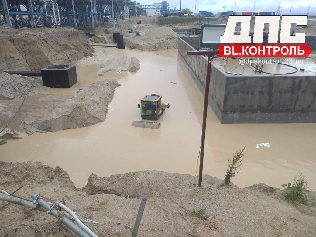 «Вода поднялась до пределов»: Благовещенск затопило после очередного ливня - 2x2.su картинка 2