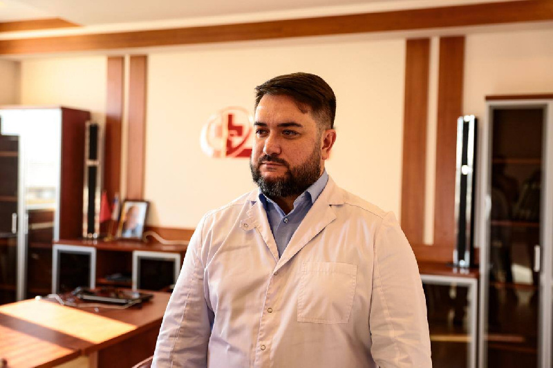 Виктор Бардов станет главным врачом городской больницы в Белогорске - 2x2.su