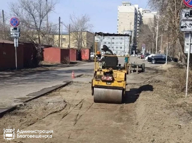 К ямочному ремонту в Благовещенске присоединился ГСТК - 2x2.su