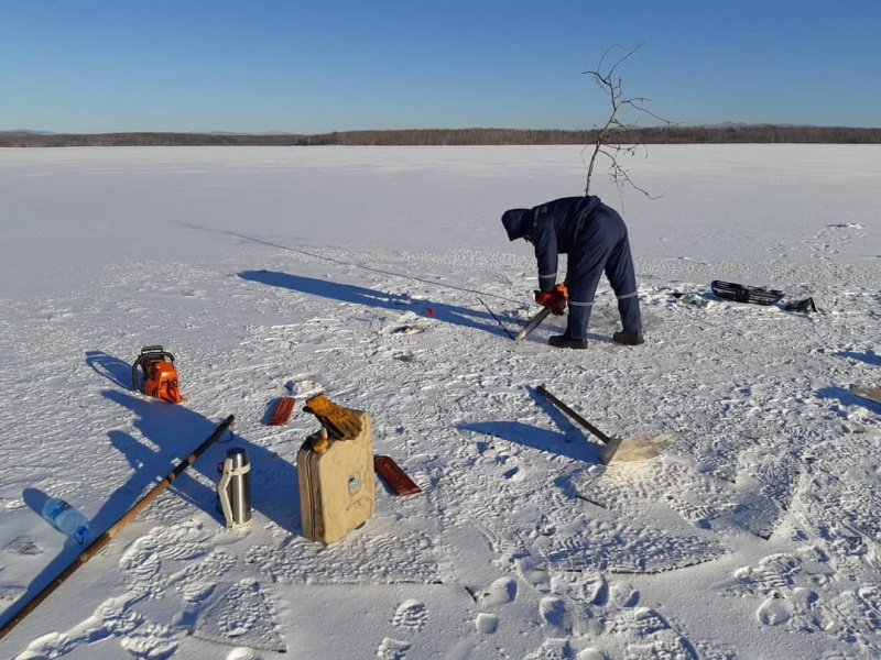 Пропавших на Бурейском водохранилище рыбаков нашли мёртвыми - 2x2.su