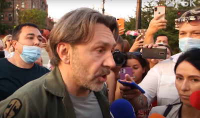  В Хабаровске в акции в поддержку Фургала принял участие Сергей Шнуров - 2x2.su