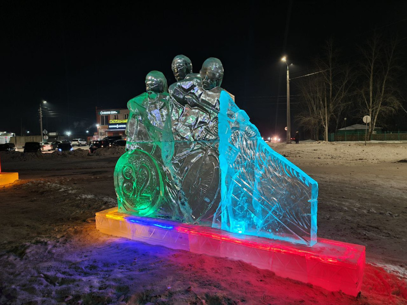 Опубликованы фото ледового городка, посвящённого Леониду Гайдаю, в Свободном - 2x2.su