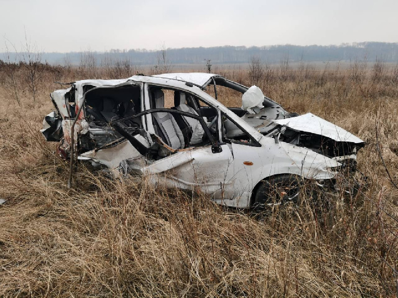 В страшном ДТП под Свободным погибли два человека, ещё двое пострадали - 2x2.su