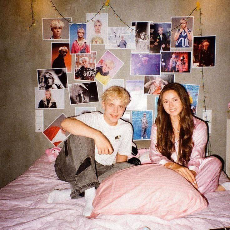 СМИ заподозрили фигуристку Камилу Валиеву и певца Ваню Дмитриенко в романе - 2x2.su картинка 2